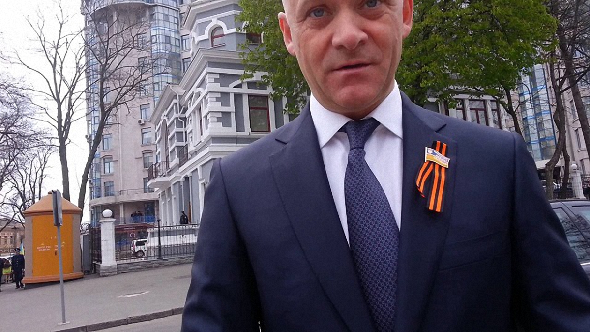 Труханов декларирует $159 тыс.наличными, 2 дома и акции одесского НПЗ
