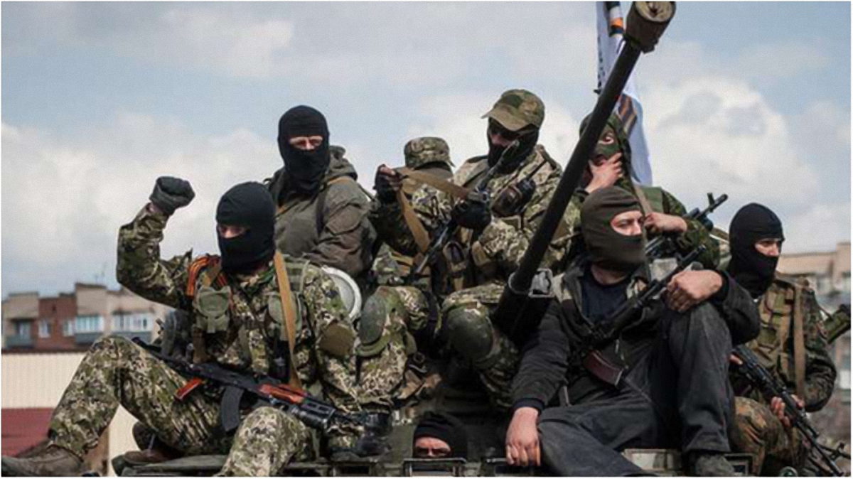 Боевики обстреливают украинских бойцов в АТО из тяжелой артиллерии