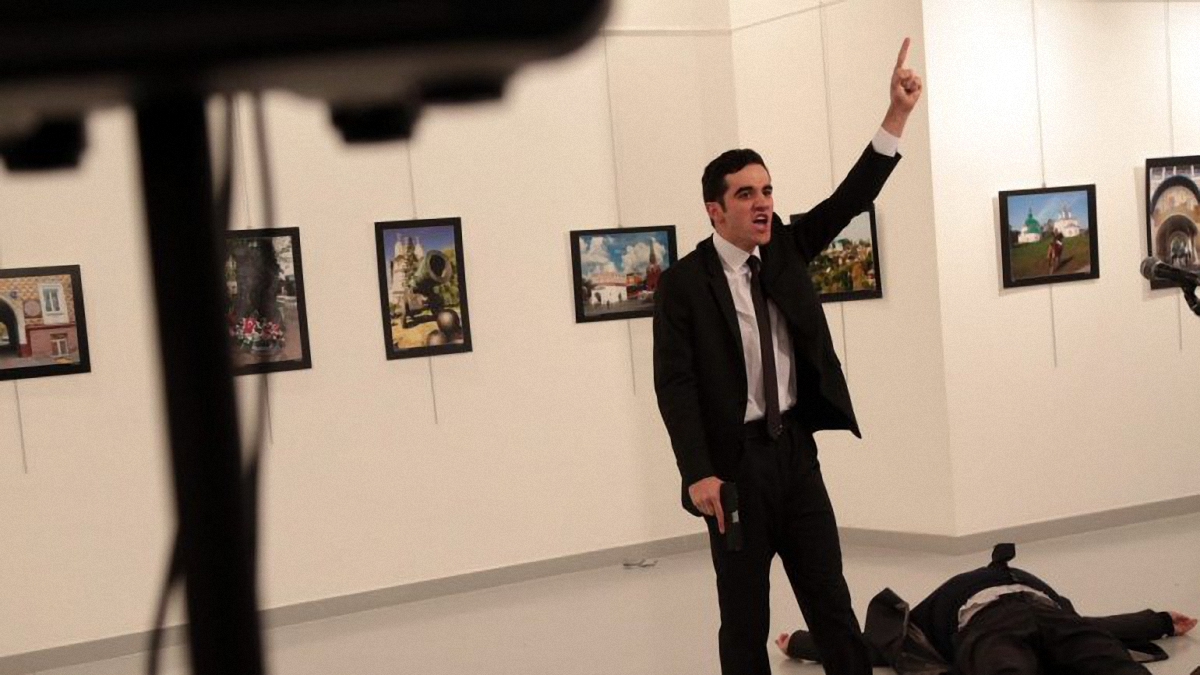 Климкин осудил убийство российского посла в Турции