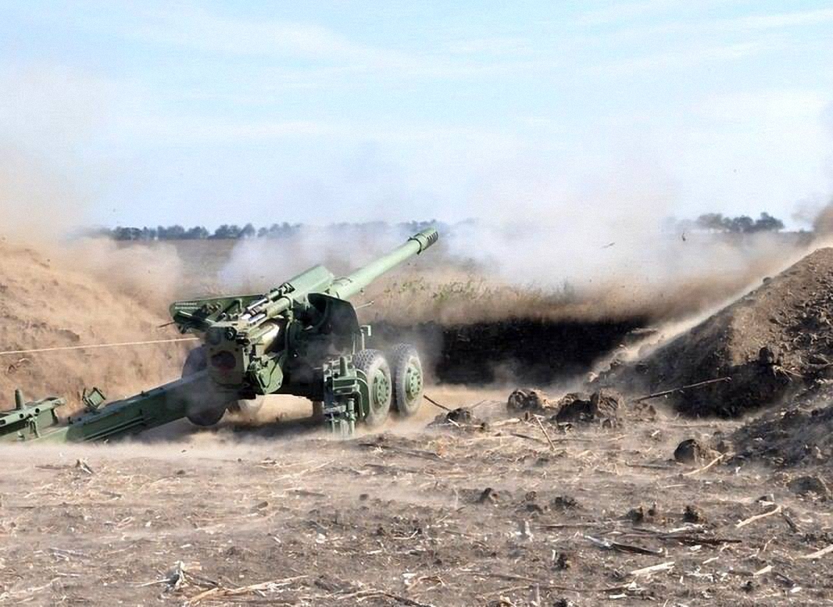 Штаб АТО: боевики продолжают активно обстреливать Луганское направление