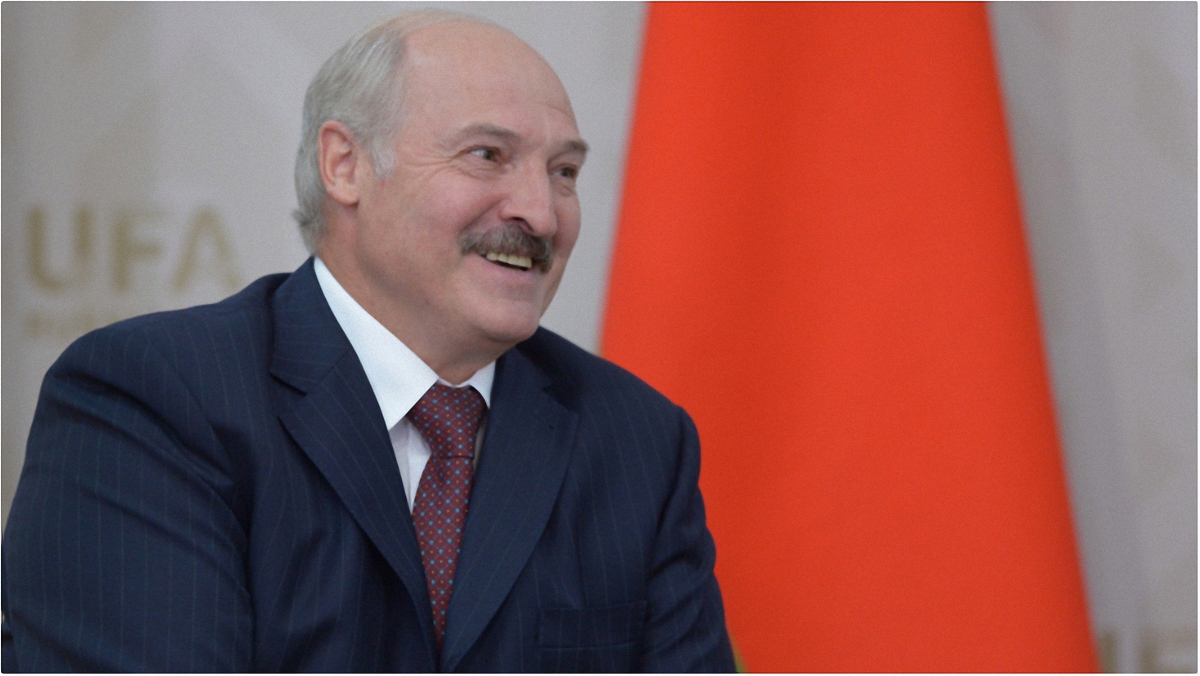 Лукашенко заявил, что не допустит в Беларуси "украинского сценария"