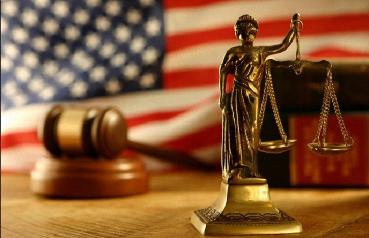 Генпрокурор США потребовал отставки 46 прокуроров, назначенных Обамой