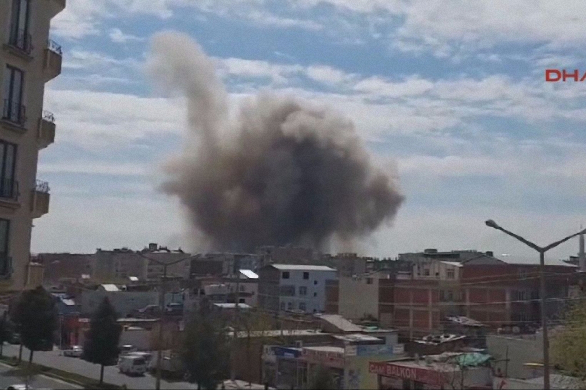 В Турции прогремел взрыв в участке полиции