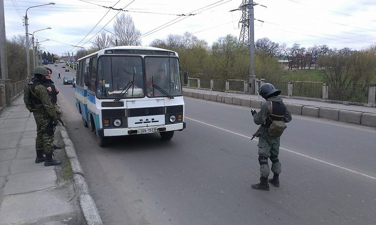 Три года назад началась война на Донбассе