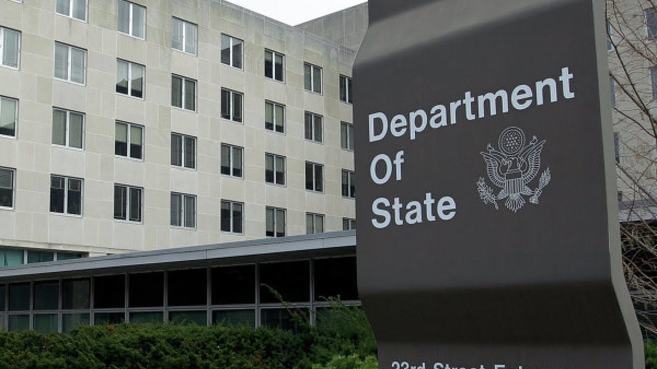 Госдеп США собирается в три раза сократить помощь Украине