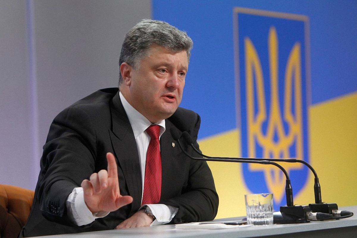 Порошенко подаст проект изменений в Конституцию об отмене депутатской неприкосновенности