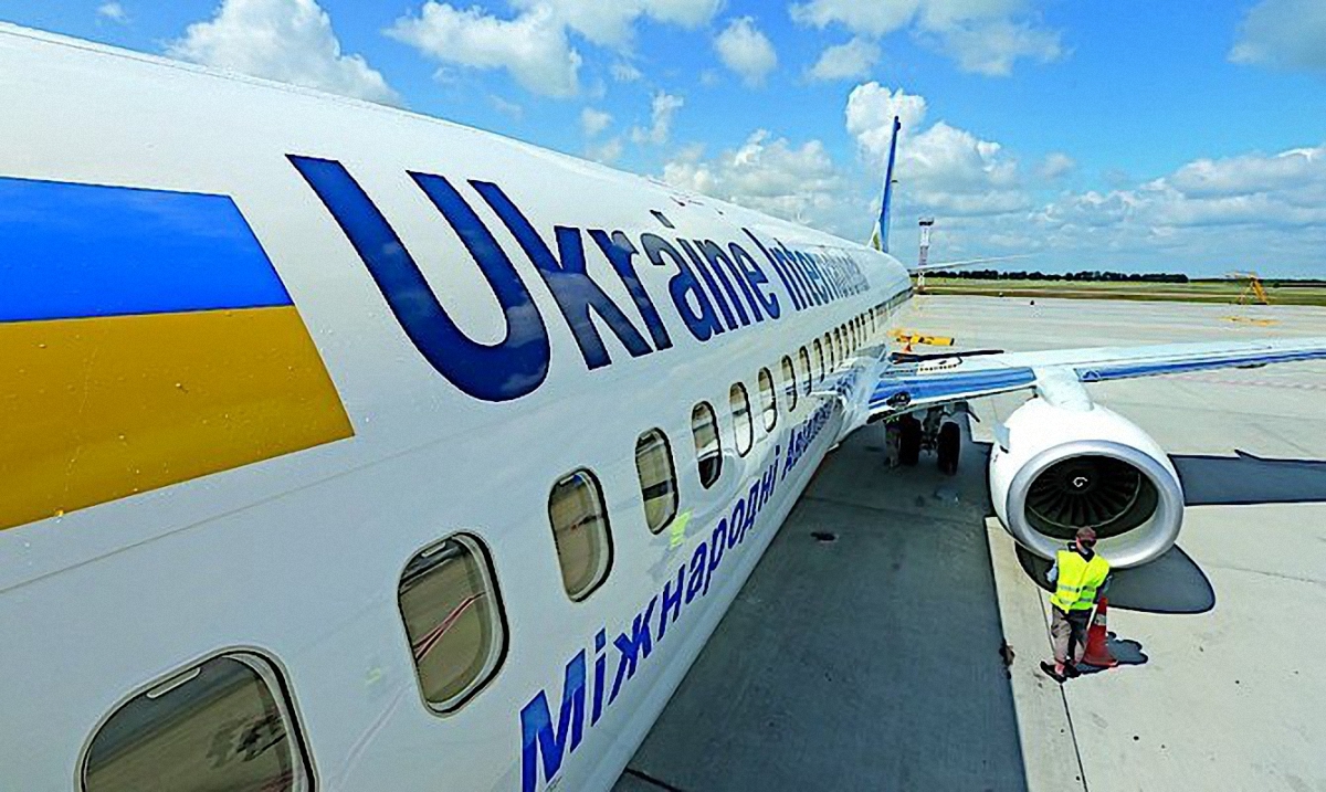 Борьба за монополию: МАУ подала в суд на Ryanair и Мининфраструктуры