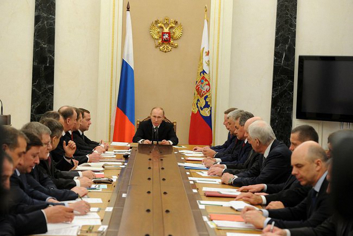 Путин экстренно созвал совбез РФ из-за Украины