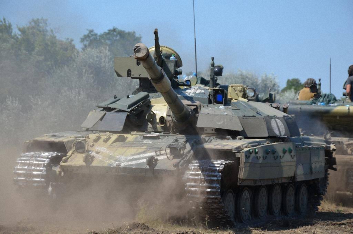 В зоне АТО четверо украинских военнослужащих получили ранения