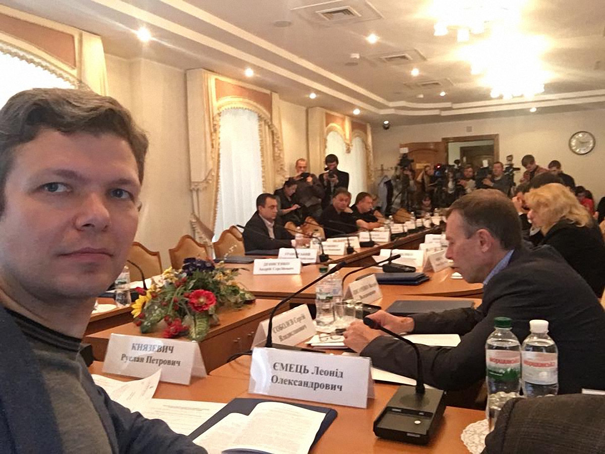 Комитет Рады рекомендовал отправить  в КСУ законы о снятии неприкосновенности