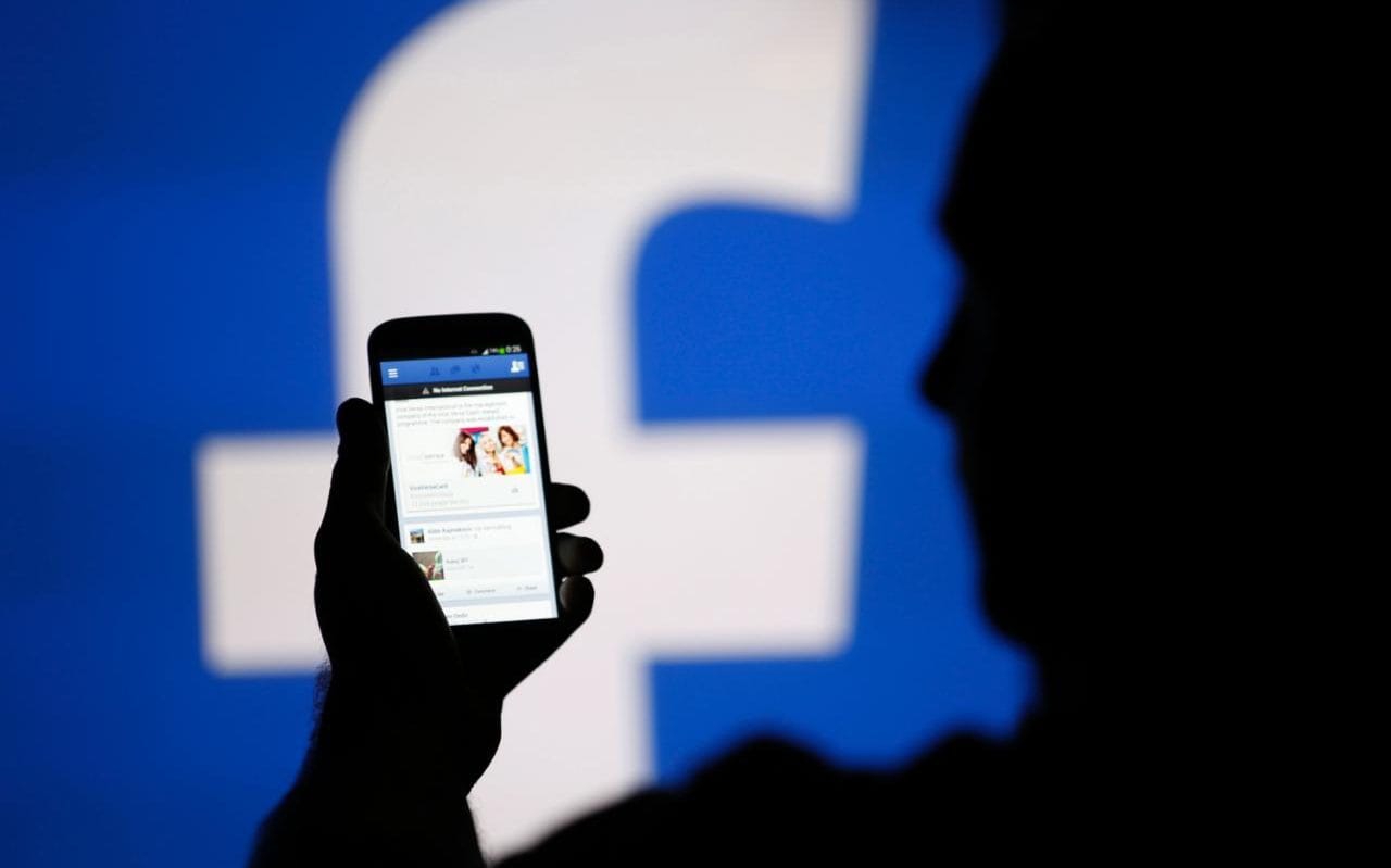 Facebook хочет изменить политику соцсети из-за вмешательства России
