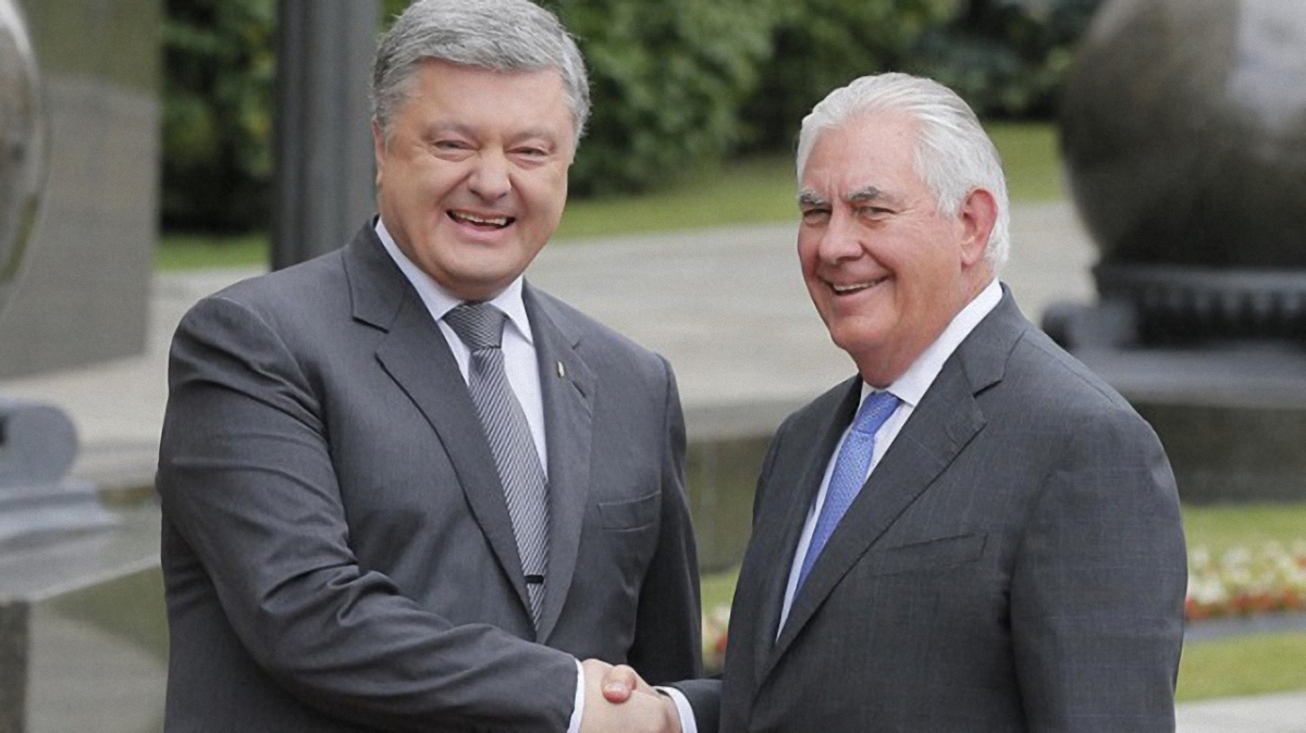 Порошенко и Тиллерсон обсудили миссию ООН на Донбассе и вопрос освобождение заложников