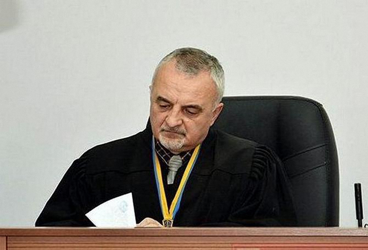 Судья, отпустивший титушку-убийцу Вячеслава Веремия, оказался поклонником "ДНР"