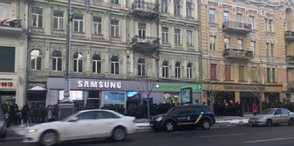 Суд над Саакашвили: здание охраняет около тысячи правоохранителей