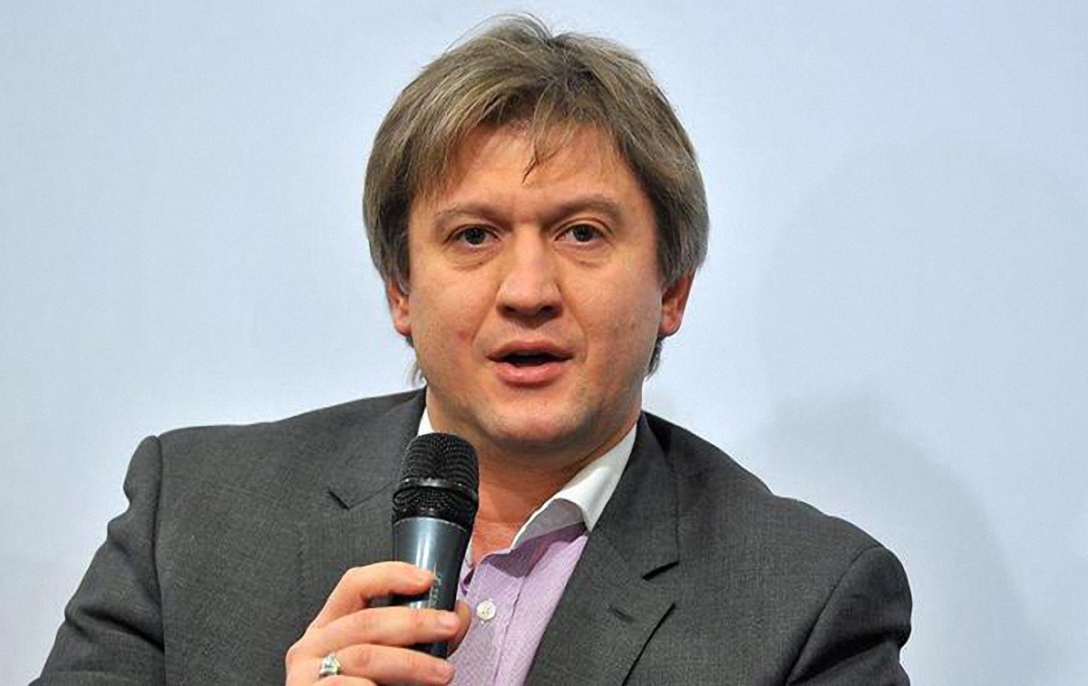 Министр финансов попал в реестр должников