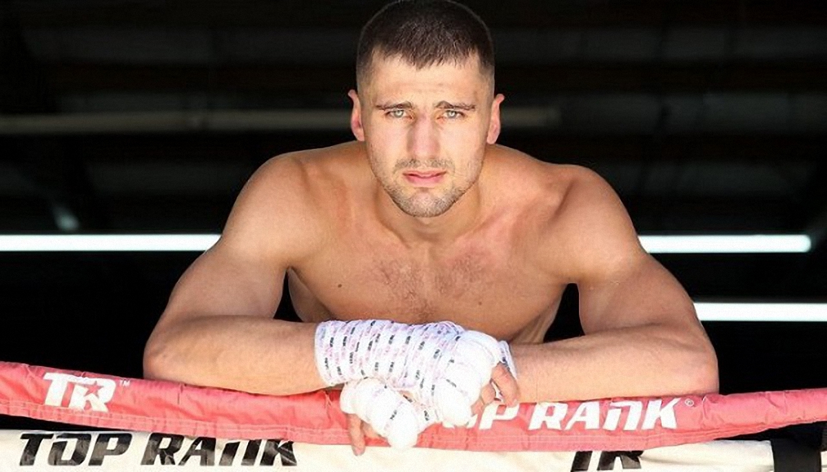 Украинец Александр Гвоздик завоевал титул временного чемпиона мира WBC