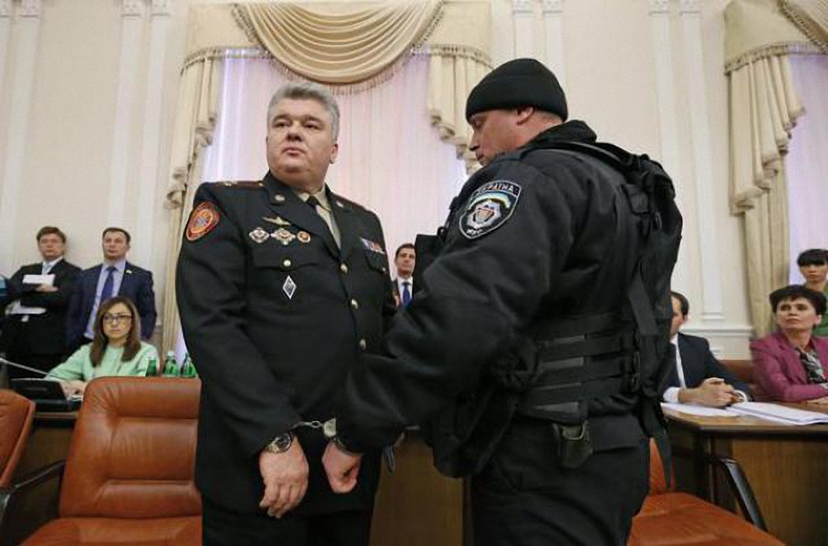 Экс-глава ГСЧС, которого задерживали на заседании Кабмина, восстановился в должности