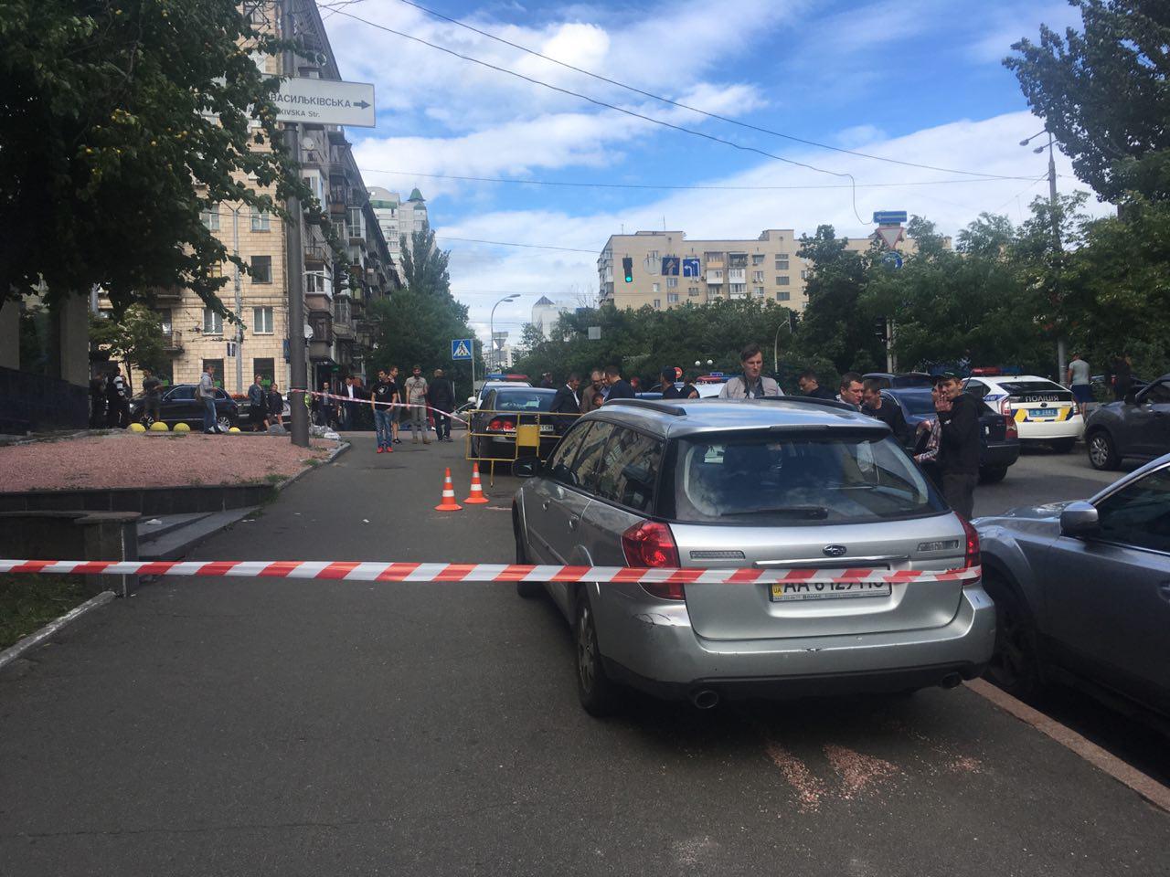 В центре Киева в ходе разборок между кавказцами в упор расстреляли мужчину
