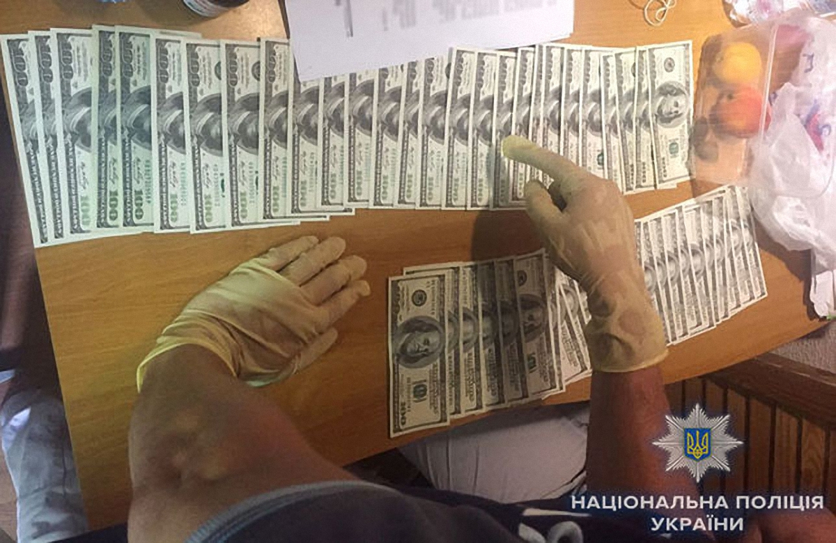 Вступительная кампания: в трех ВУЗах страны задержали взяточников