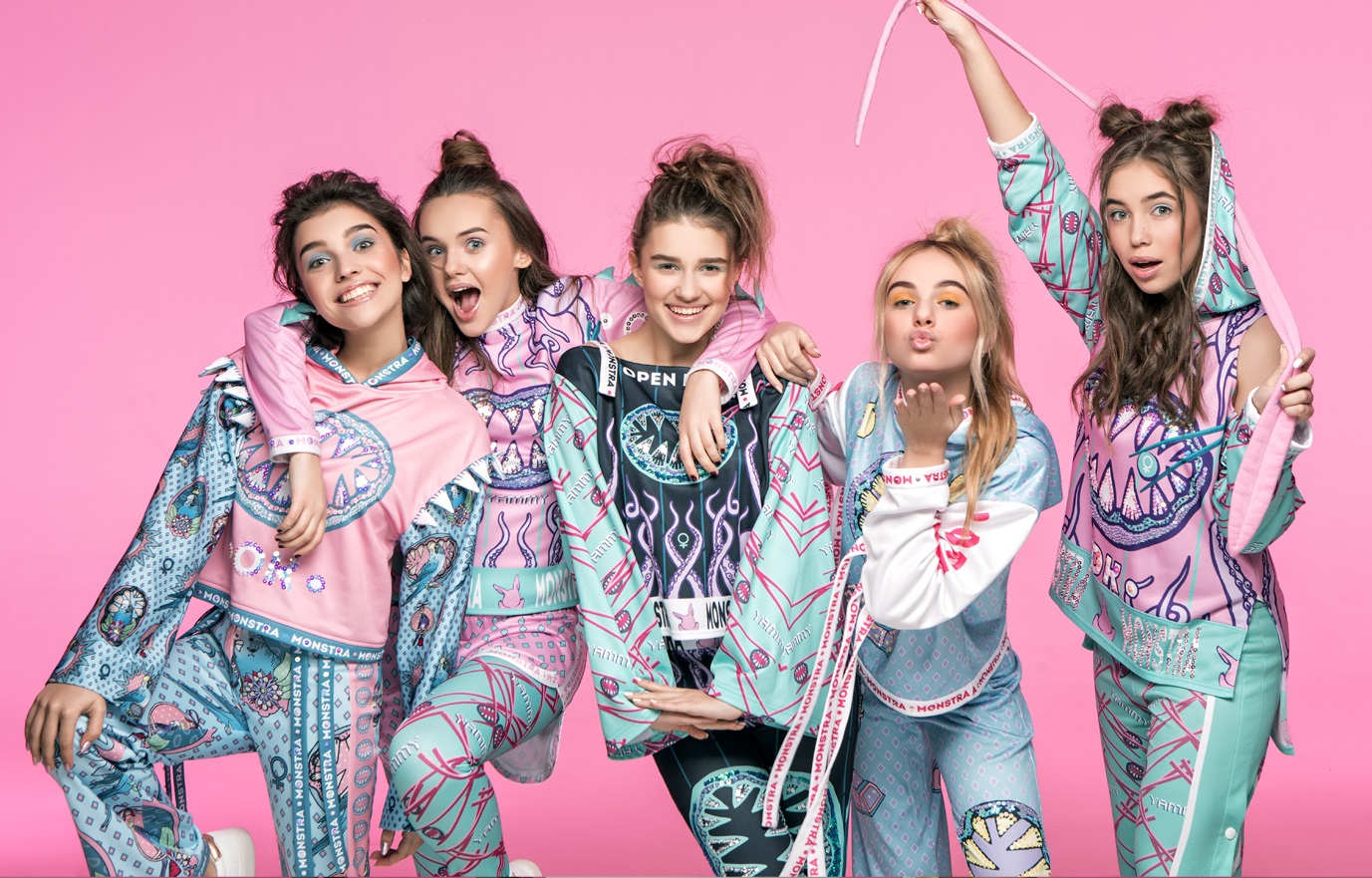 Уже не kids﻿: группа Open Kids выпустила "не детский" клип