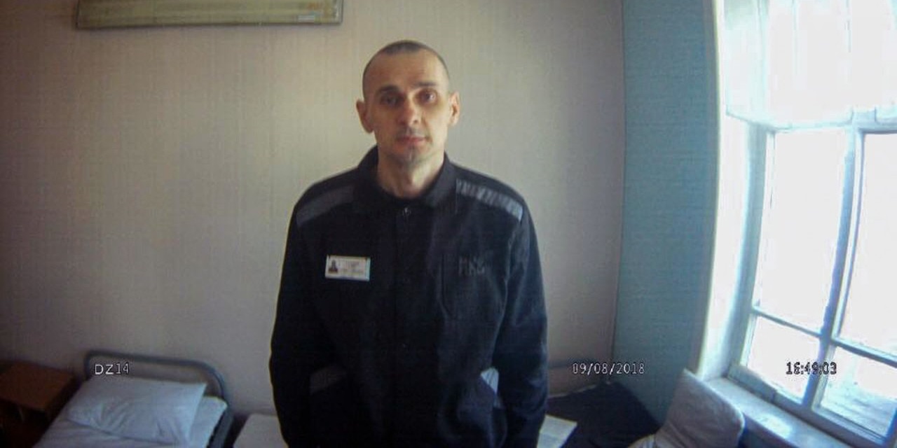 Голодающему Олегу Сенцову посвятили мощный стих