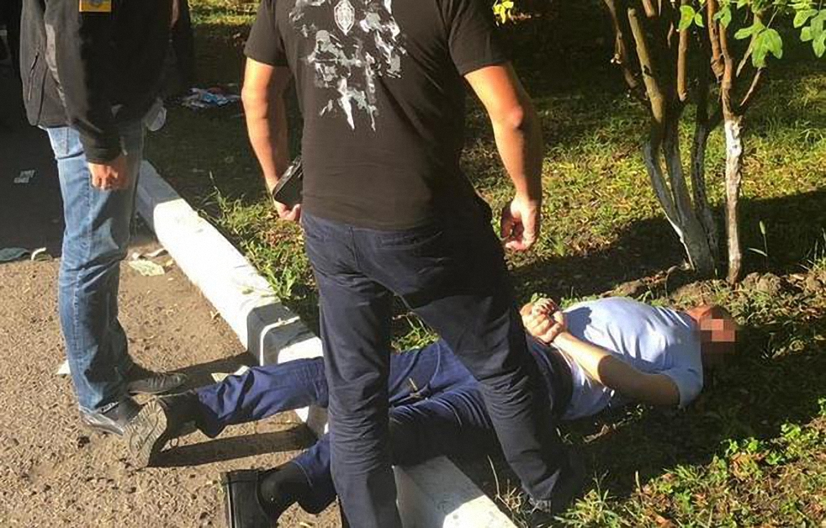 Глава управления Одесской таможни попался на систематических взятках