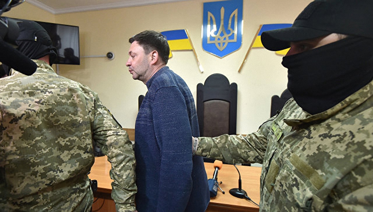 Притворяется: медики обследовали Кирилла Вышинского