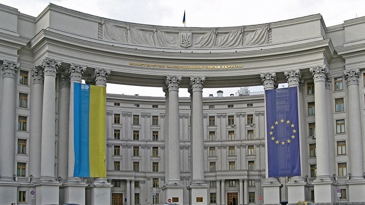 Украина направила РФ ноту протеста из-за призыва крымчан в армию страны-агрессора