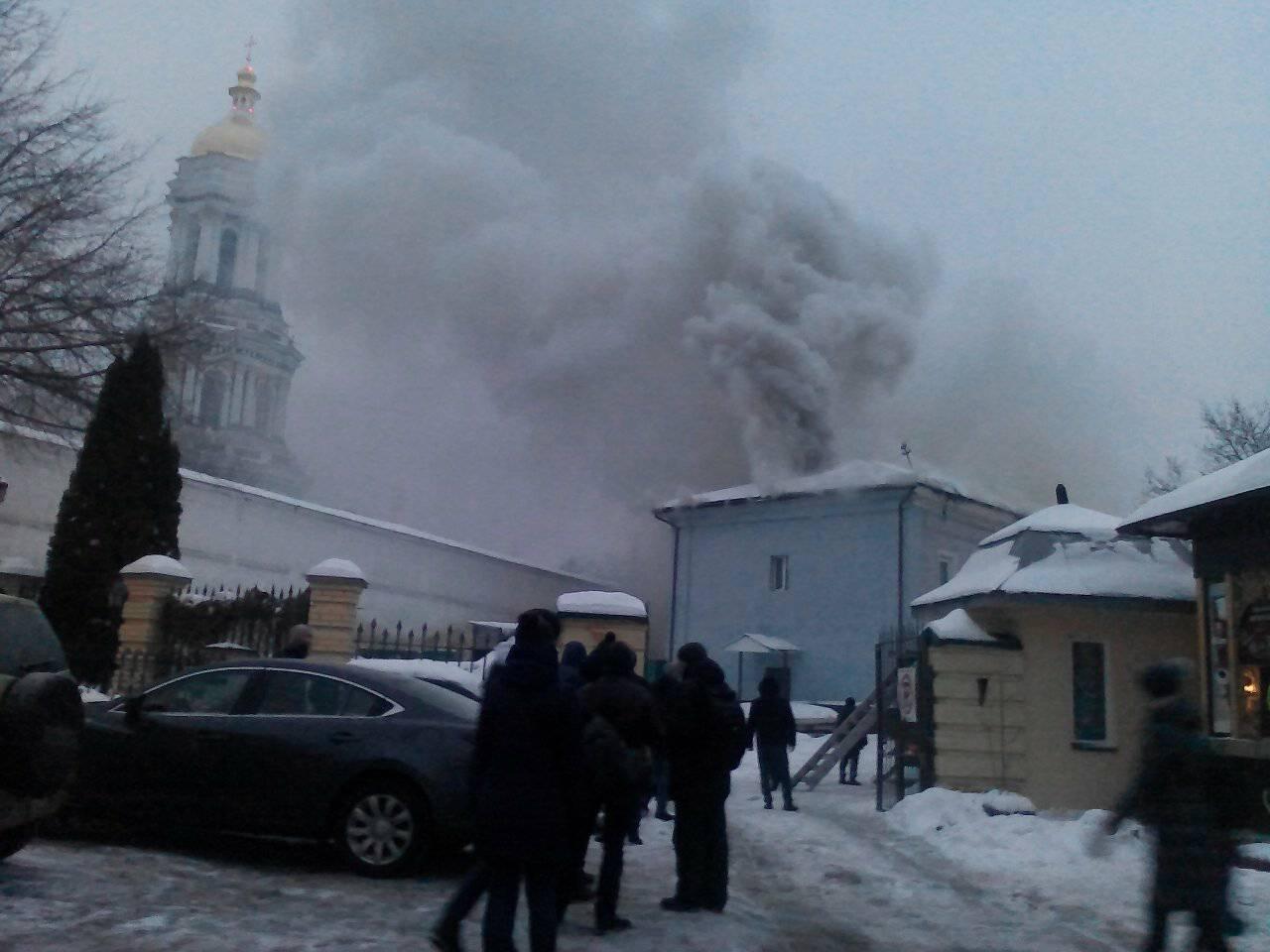 В Киеве пылает Печерска лавра - подробности и фото