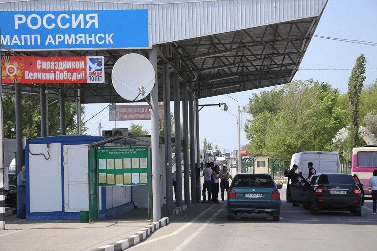 Террористы из ФСБ заявили о задержании "агента СБУ" в Крыму
