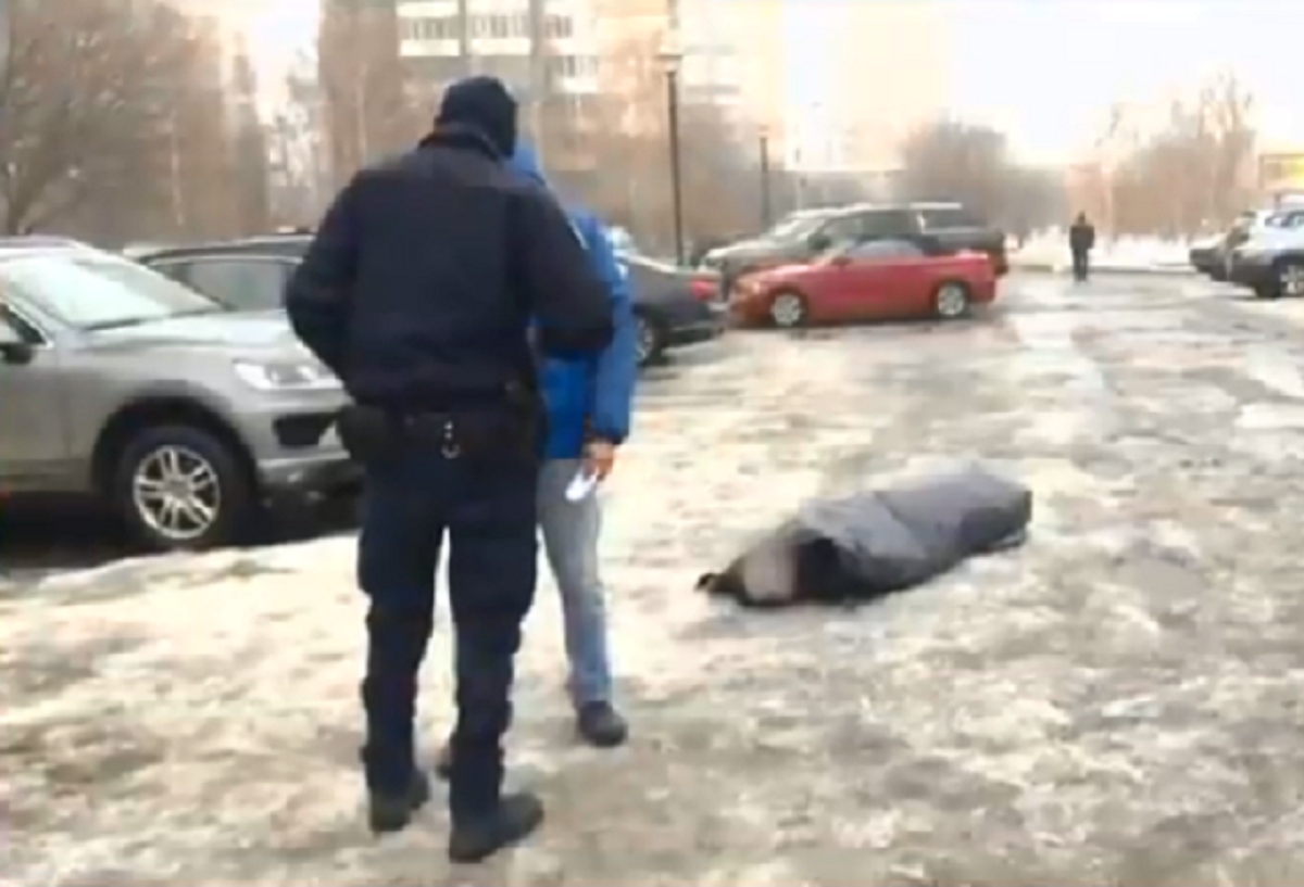 В Киеве возле ЦИК умер бывший депутат