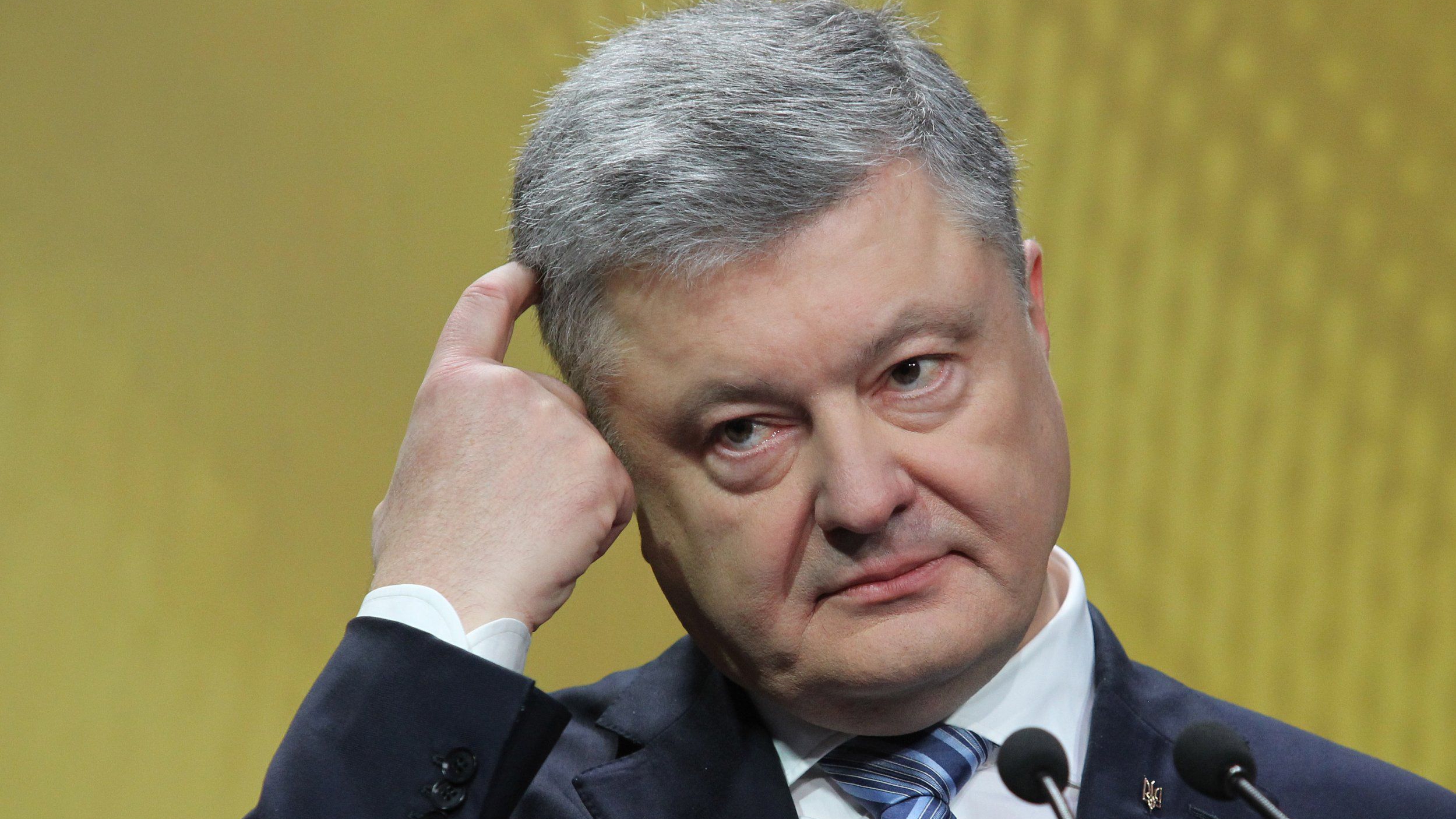 Порошенко проиграл дебаты пустой трибуне