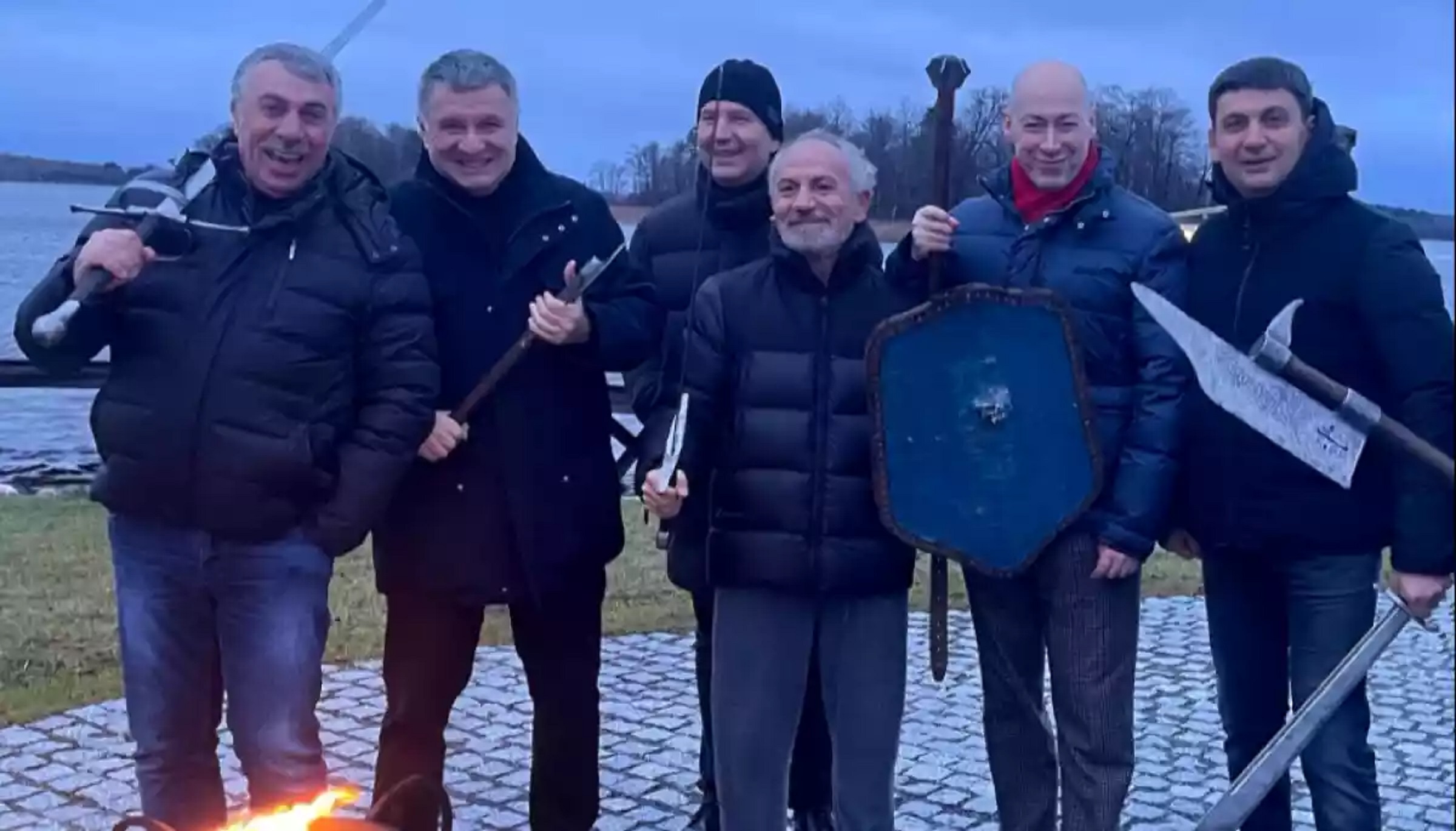 Ахметов проводив кастинг в президенти на дні народження Шустера