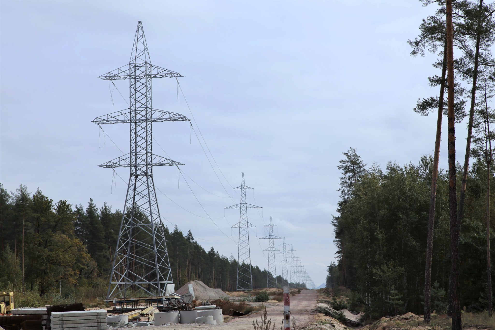 Укренерго посилює обмеження на електроенергію для промисловості