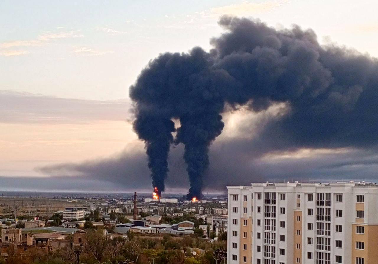Сили оборони успішно атакували нафтобазу окупантів у Феодосії