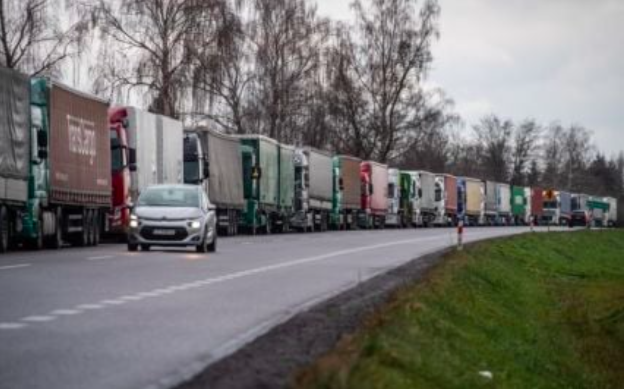 Польські фермери достроково припинили блокувати кордон з Україною