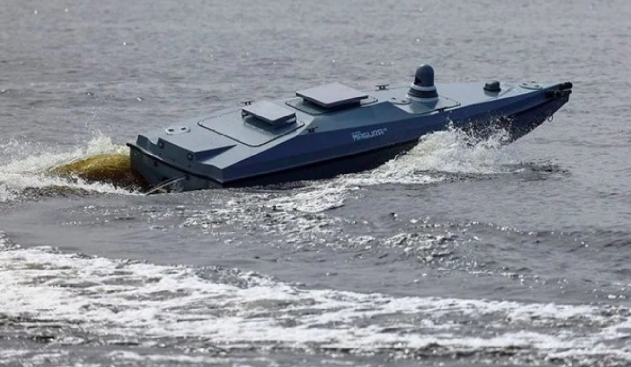 Український морський дрон знищив російський гелікоптер Мі-8