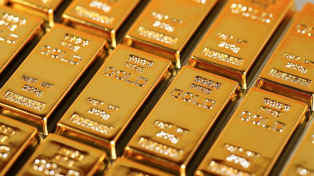 Ціна на золото б'є рекорди на тлі тарифної шизофренії Трампа
