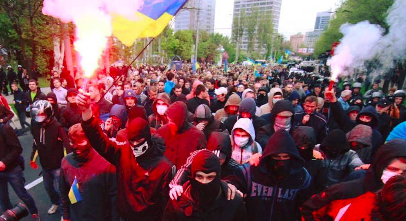 Митинг украинцев в Донецке 28 апреля 2014 года - фото 1