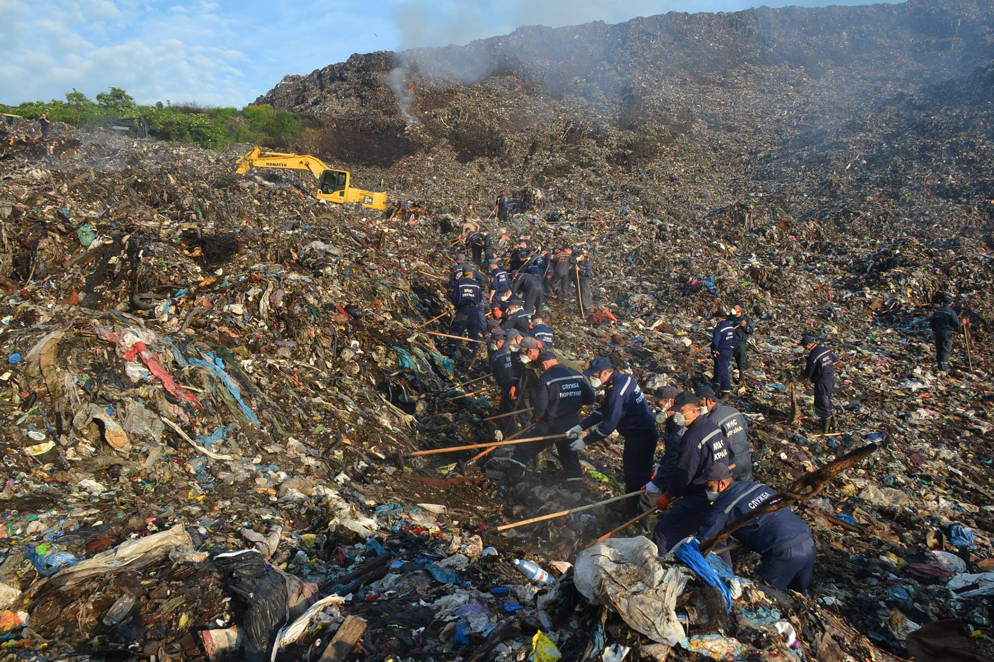 Львовский мусор повезут в Киев - фото 1
