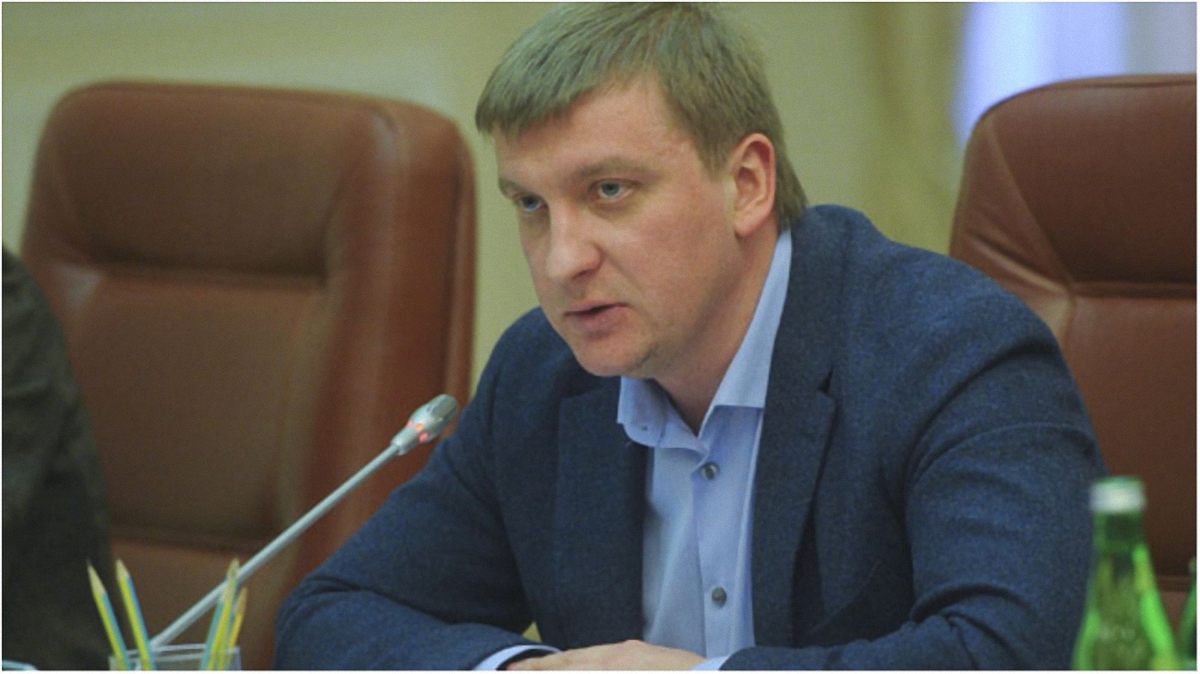 Павел Петренко утверждает, что вердикт по делу Януковича будет вынесен, несмотря на его не участие в допросах. - фото 1