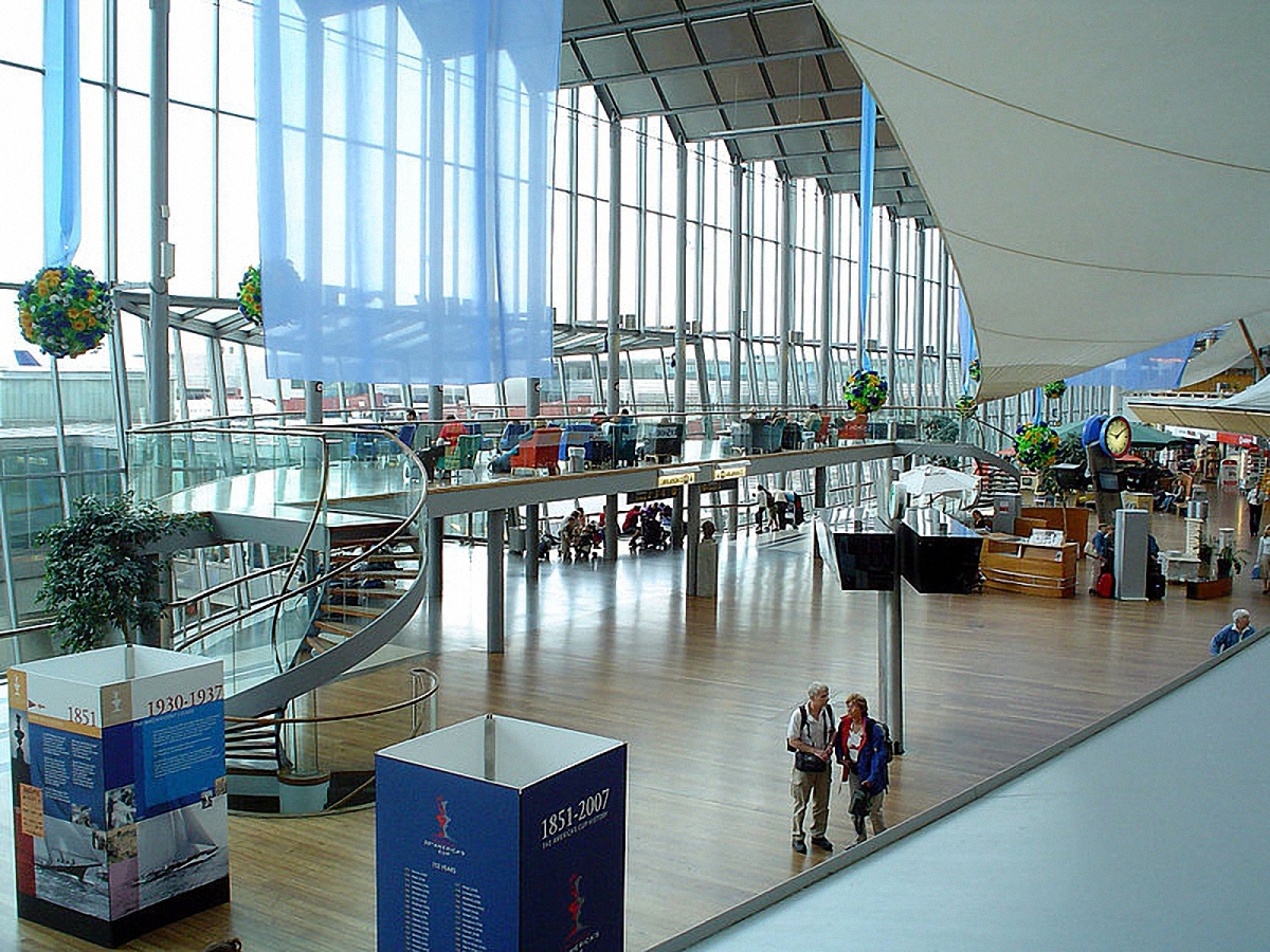Мужчину задержали в аэропорту Стокгольма - фото 1