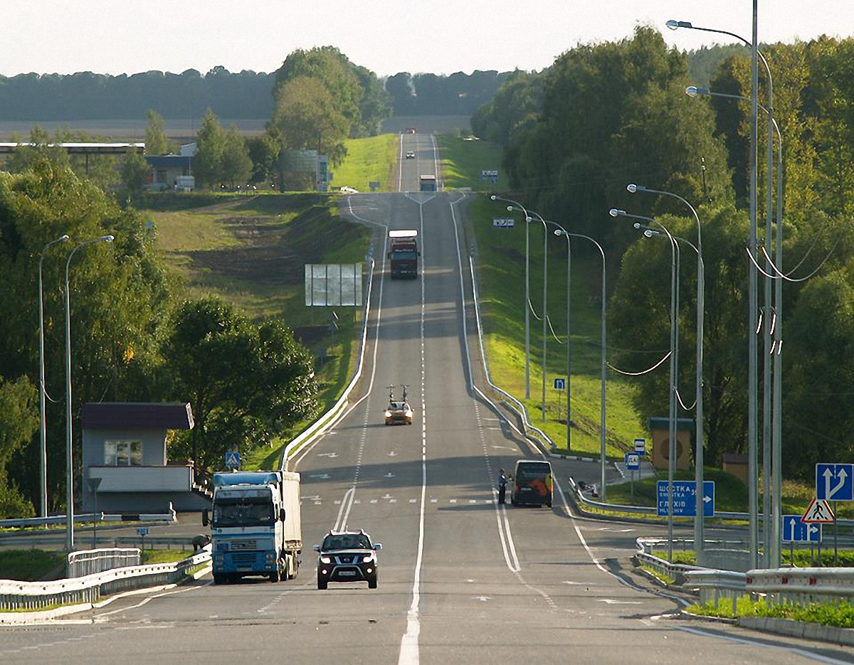 Скоро все украинские дороги отремонтируют - фото 1