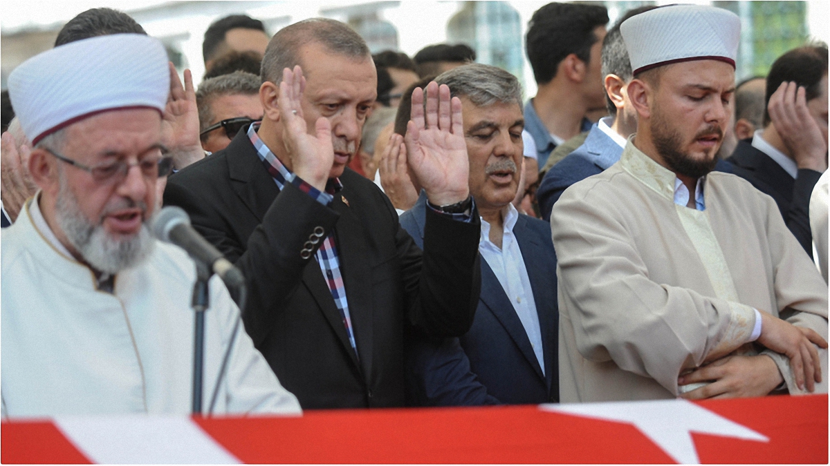 Эрдоган успел покинуть город до того, как его схватили - фото 1