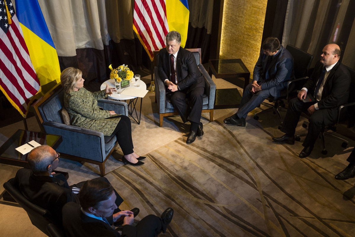 Порошенко и Клинтон обсудили реформы в Украине - фото 1