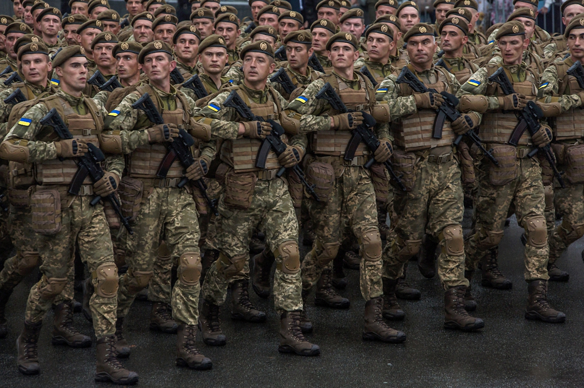 Українська армія всупереч "реформам" вистояла - фото 1