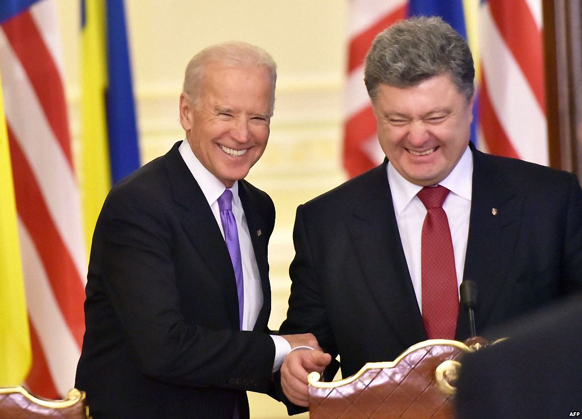 Байден и Порошенко договорились о получении Киевом очередного транша кредитных гарантий - фото 1