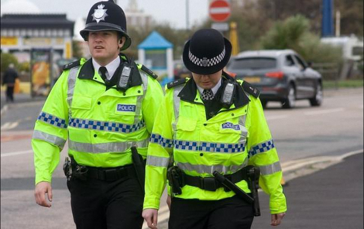 Британские полицейские задержали одного из самых разыскиваемых преступников - фото 1