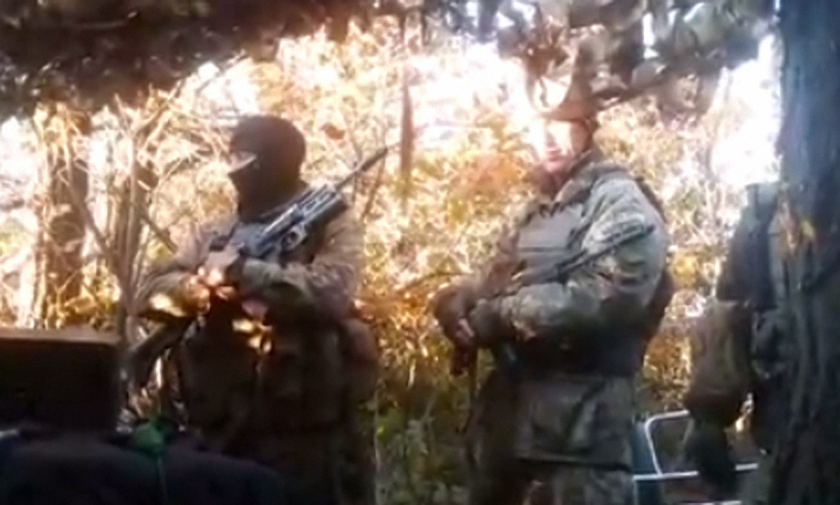 Украинские военные включили гимн Украины на передовой - фото 1