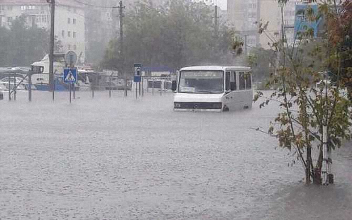 Из-за непогоды Одессу снова затопило - фото 1